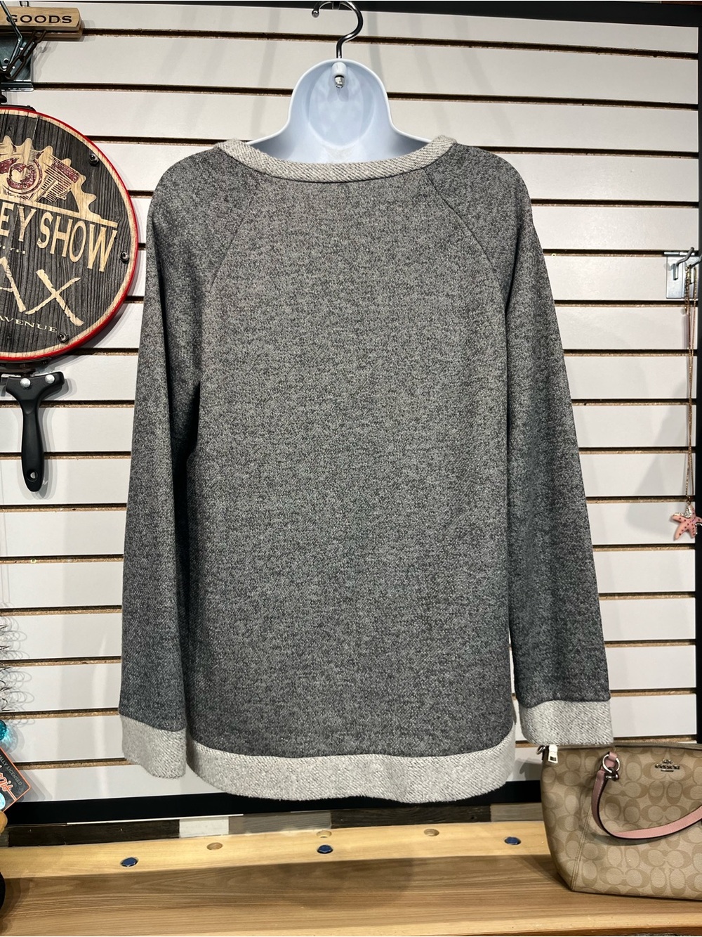 Vanilla Bay sweatshirt size large - Picture 5 of 8
